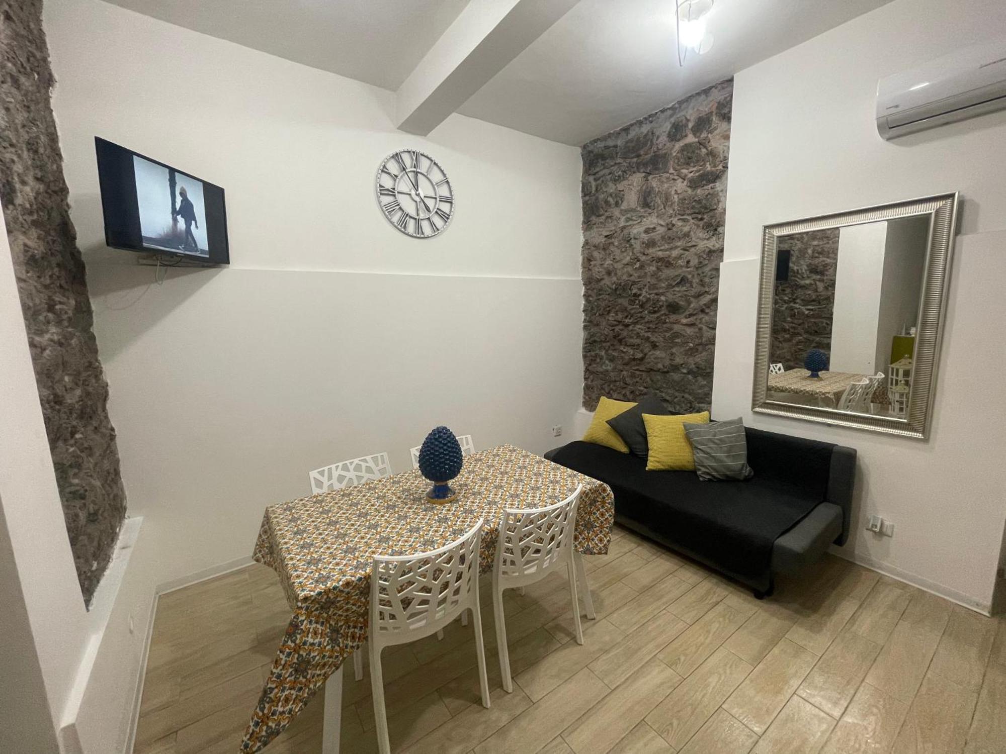 Cortile Corsica 13 Apartment Catania Exterior foto